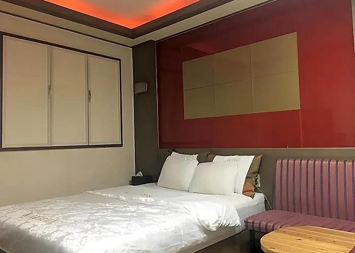 K2 Motel *